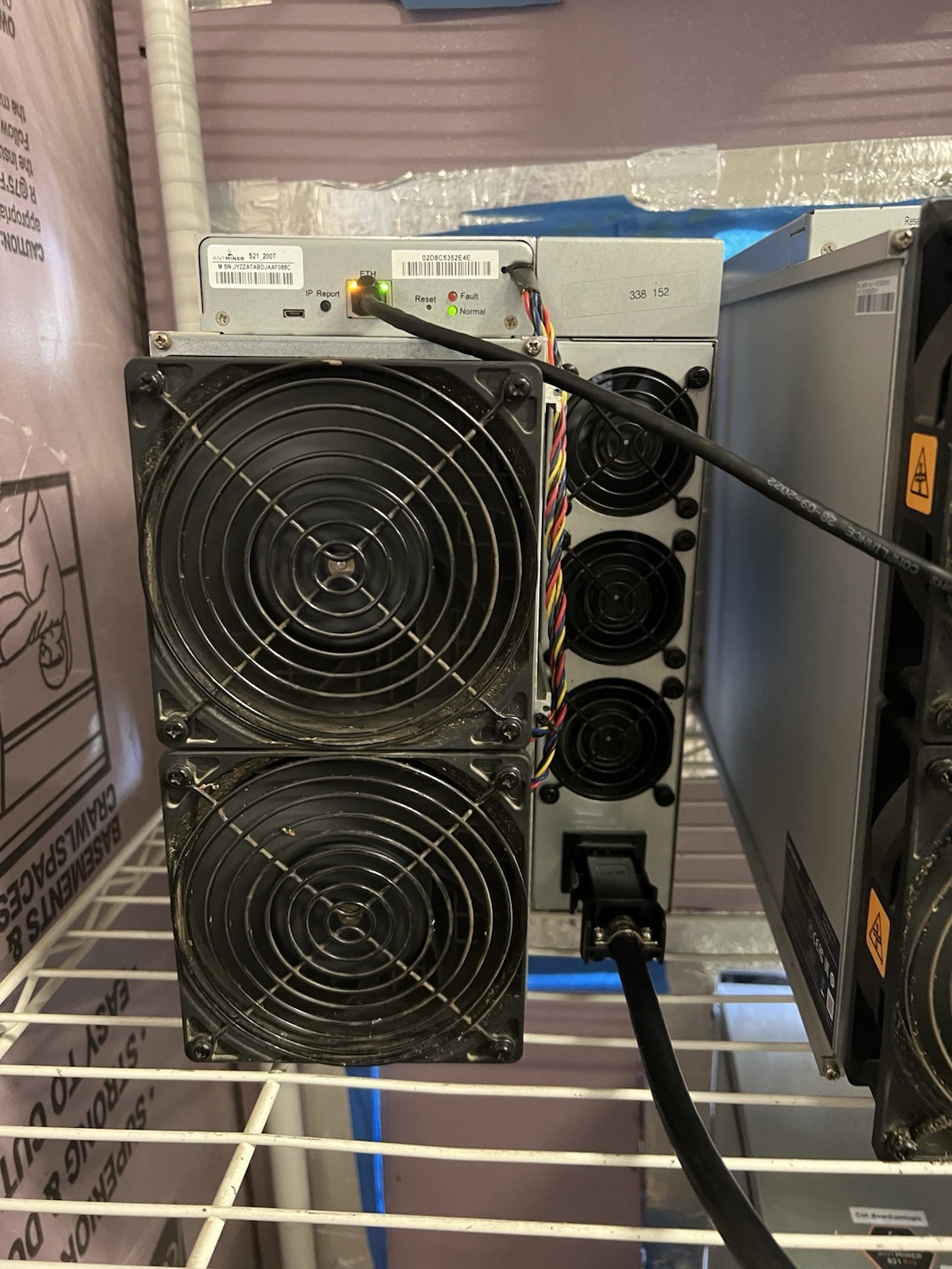 USED - Bitmain Antminer S21 200TH Bitcoin Miner – SHA-256 ASIC