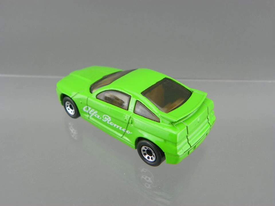 Vintage 1991 Matchbox Diecast 1/56 Green Alfa Romeo SZ Sams Club Exclusive RARE - Image 4 of 4