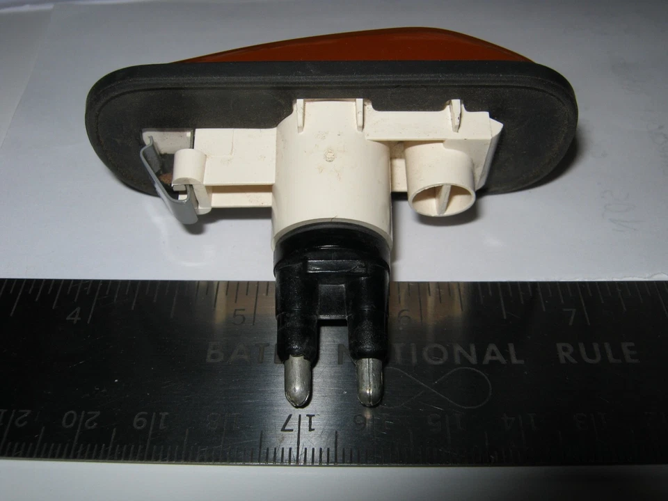 Saab Classic 900 1987- Luces Indicadora de Dirección Lateral Luz NOS 95 21 832+Bombilla Foto 2 de 3