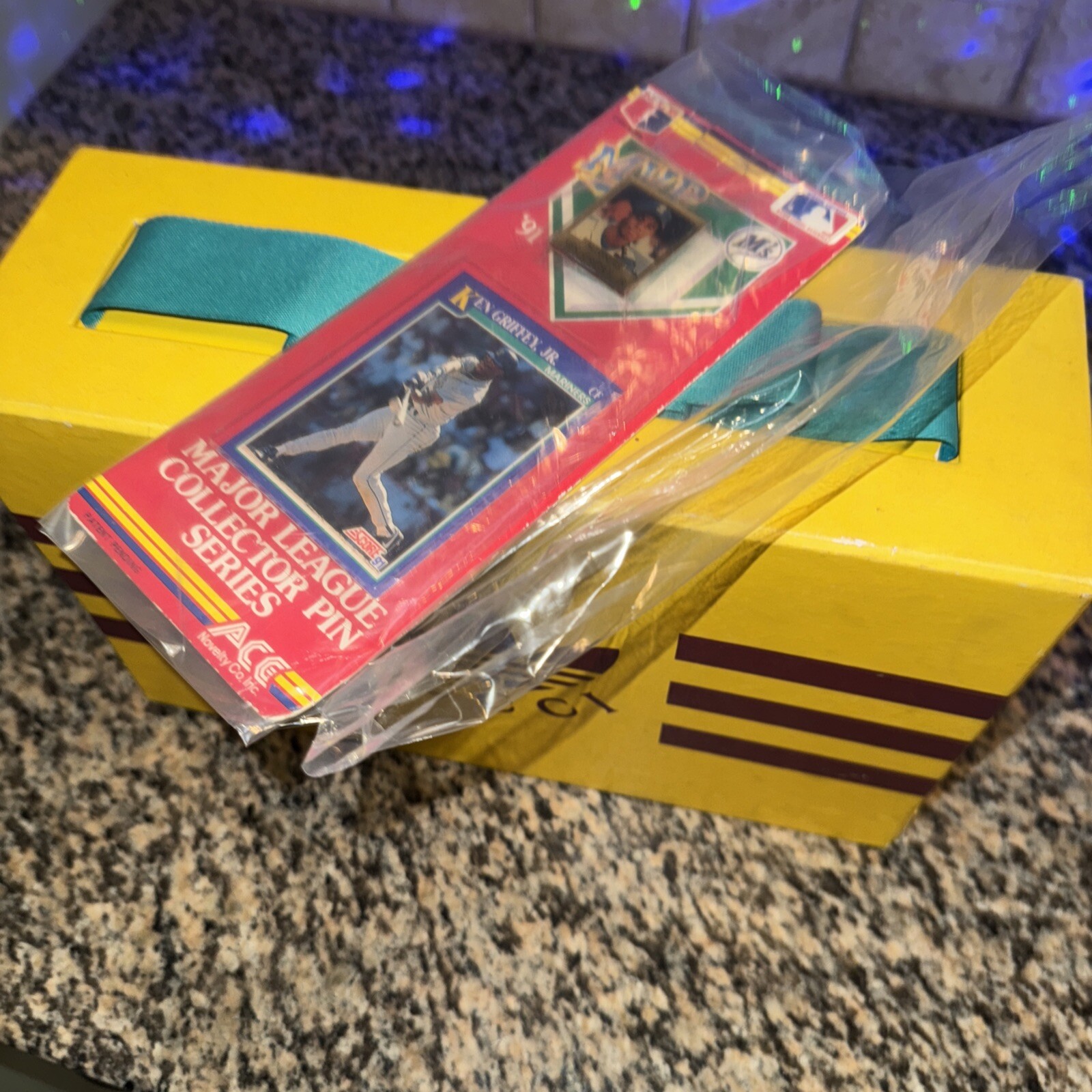 Ken Griffey Jr Collector Pin Series Sealed 1991 MVP Major League Baseball-image