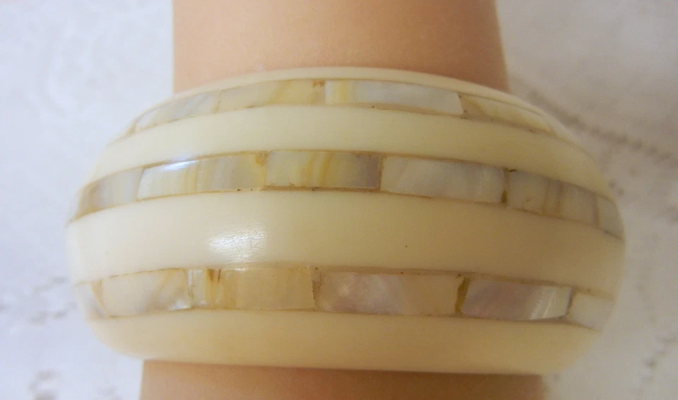 复古印度制造重型雕刻手镯珍珠母镶嵌手链 — 第 2/4 张图片