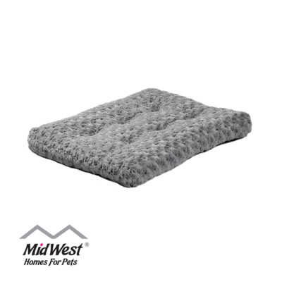 MidWest Homes for Pets Deluxe Super Plush Pet Beds, Machine Wash Dryer Friendly