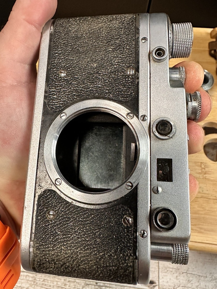 Zorki C Original Soviet USSR camera f3.5/50mm lens Industar 22 Red