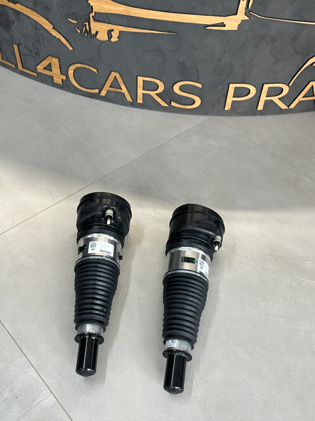 4K0 616 039 N AUDI A6 VORNE LUFT STOßDÄMPFER LINKS - RECHTS 