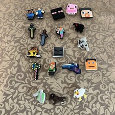 Minecraft Crocs Cibits Set Collectible Fun Accessories for Fans 19 Pieces