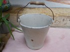 Seau ancien en Tôle émaillée gris blanc 23 cm hauteur