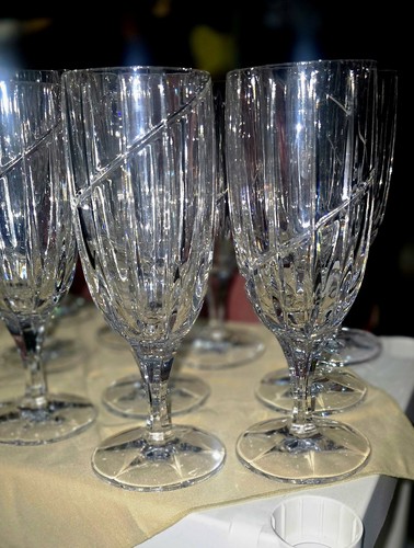 set of 18 Mikasa, Park Lane  stemware - Picture 4 of 24