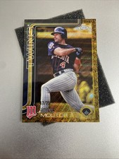 2025 Topps Gilded Collection PAUL MOLITOR Gold Wave Ref Refractor /75