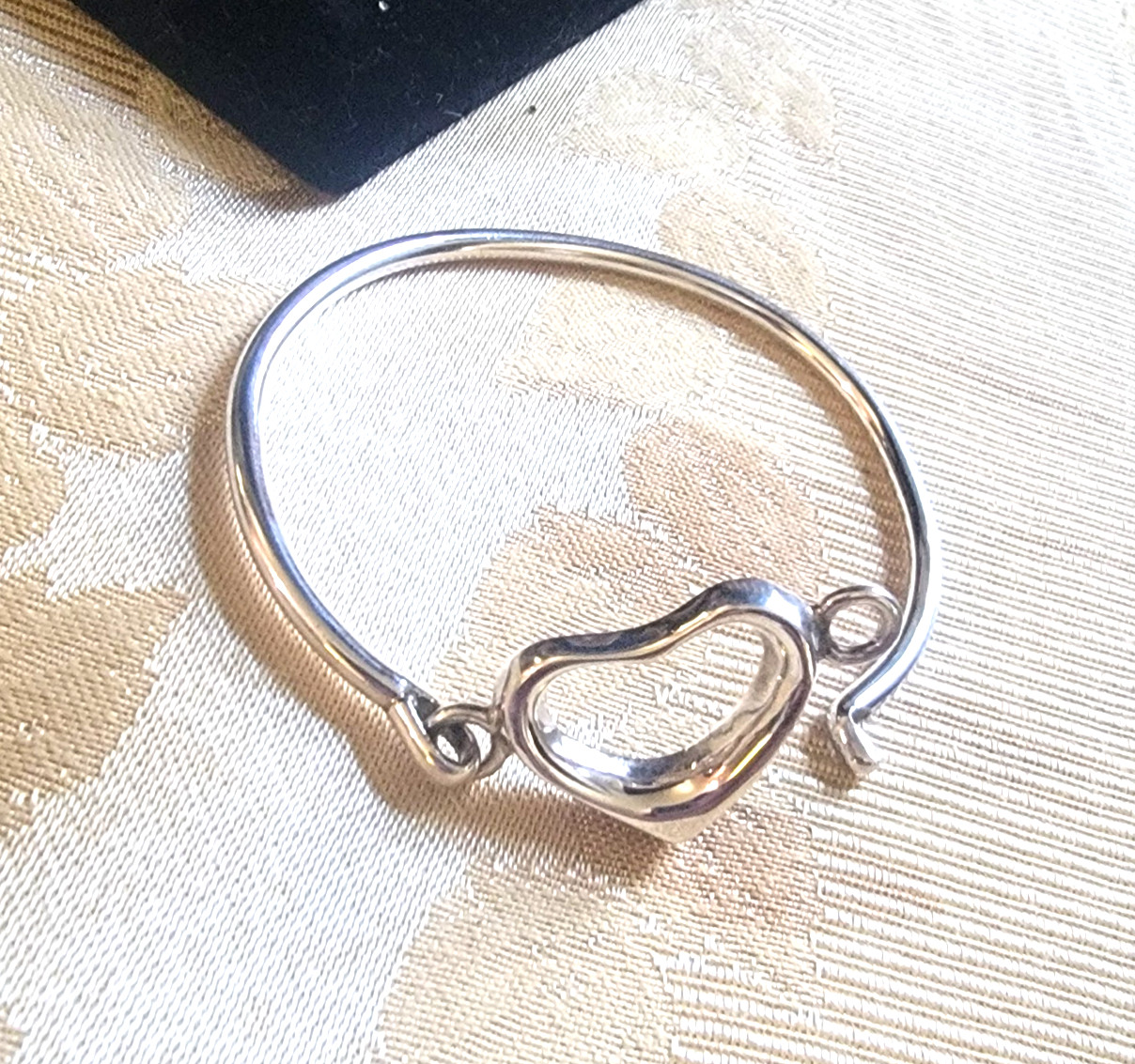 Solid 925 Strling Silver Heart Bracelet latched B… - image 10