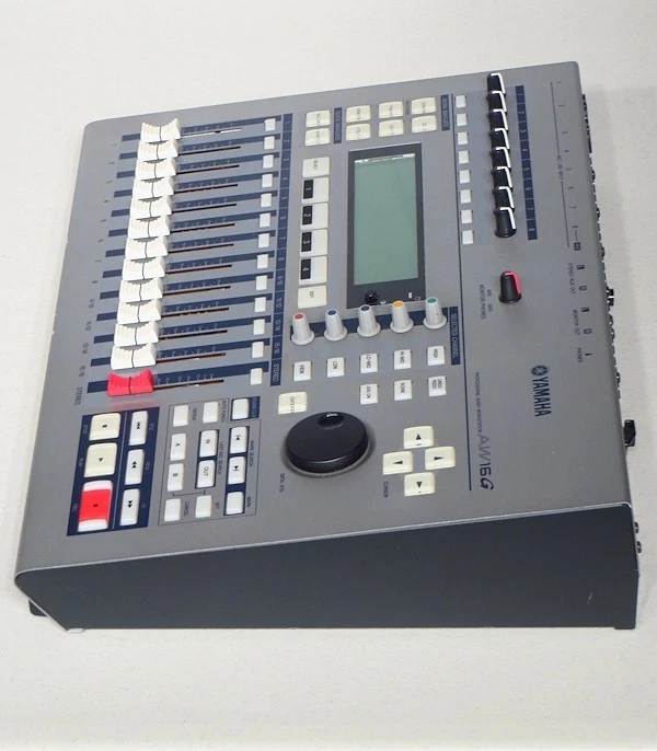 EXCELLENT! Yamaha AW16G 16-track Digital Audio Workstation with Power Supply! - Image 3 of 4