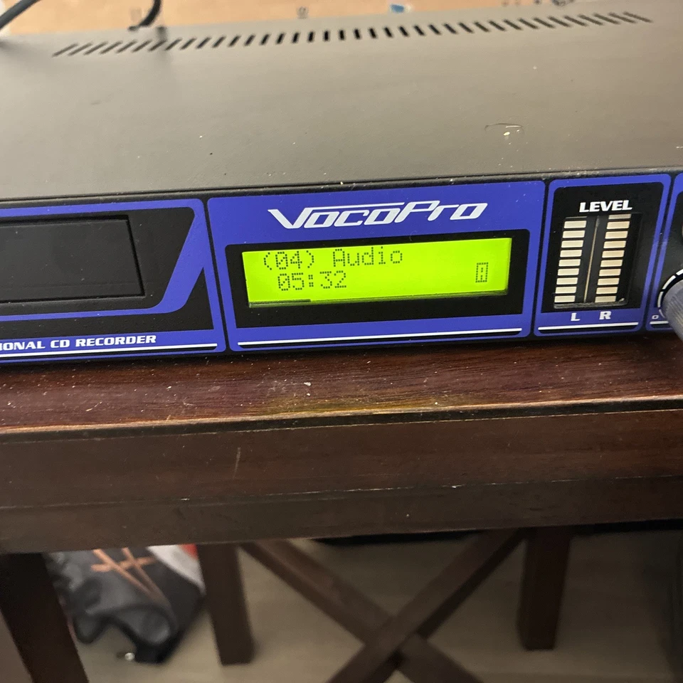 VocoPro CDR-1000 Pro Professional Single Space CD Recorder/ Player - Image 2 of 4