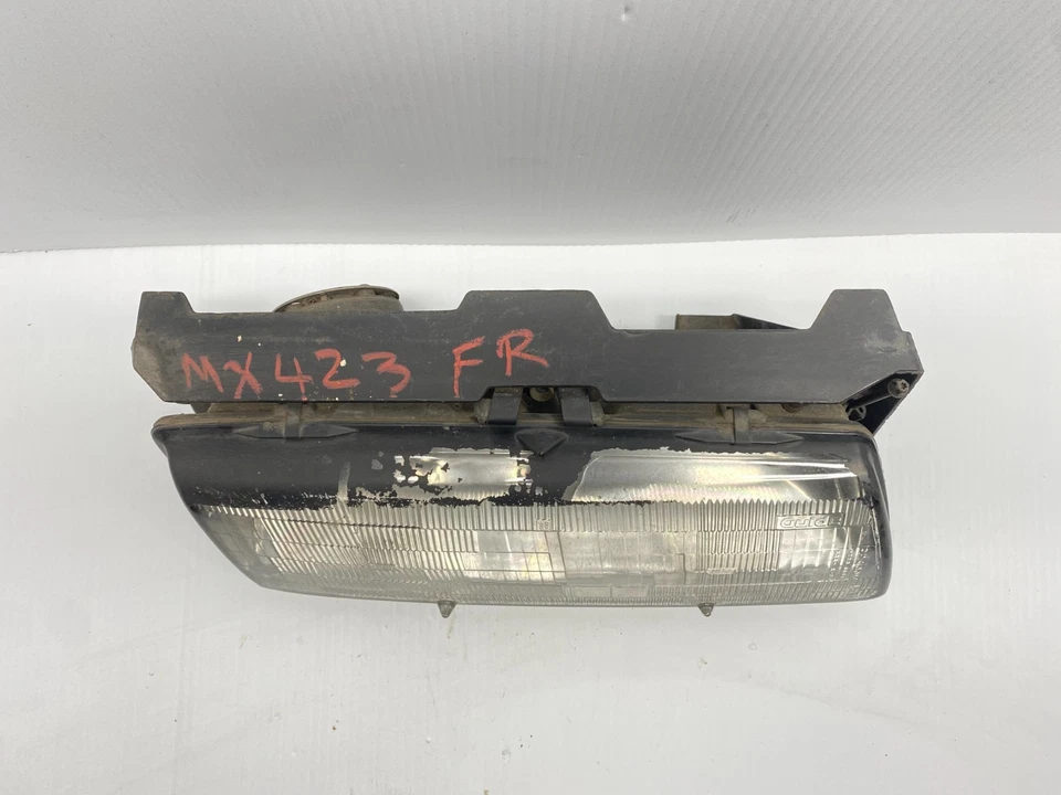 1988-1989 PONTIAC GRAND PRIX MENSAJERO DERECHO FARO LÁMPARA -OEM 114-00157R Foto 3 de 4