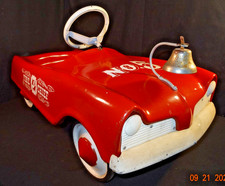 Nice 1950's Midwest Industries Fire Chief.... Studebaker Pedal Car