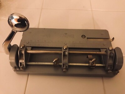 Atq/Vtg.  BATES HUMMEL HOLE PUNCHER  Metal~Strong~Adjustable Signed & Numbered
