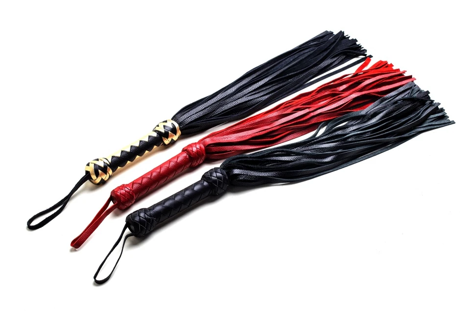 BDSM Flogger: Cuero Artesanal 70cm, Diseño Exquisito, Elegancia Sensual Foto 4 de 4