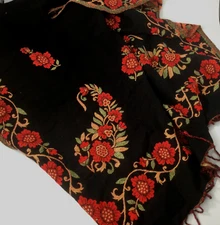 Nittin Yak Wool Handloom Shawl Wrap Black Green Red Flowers Fringes Reverse
