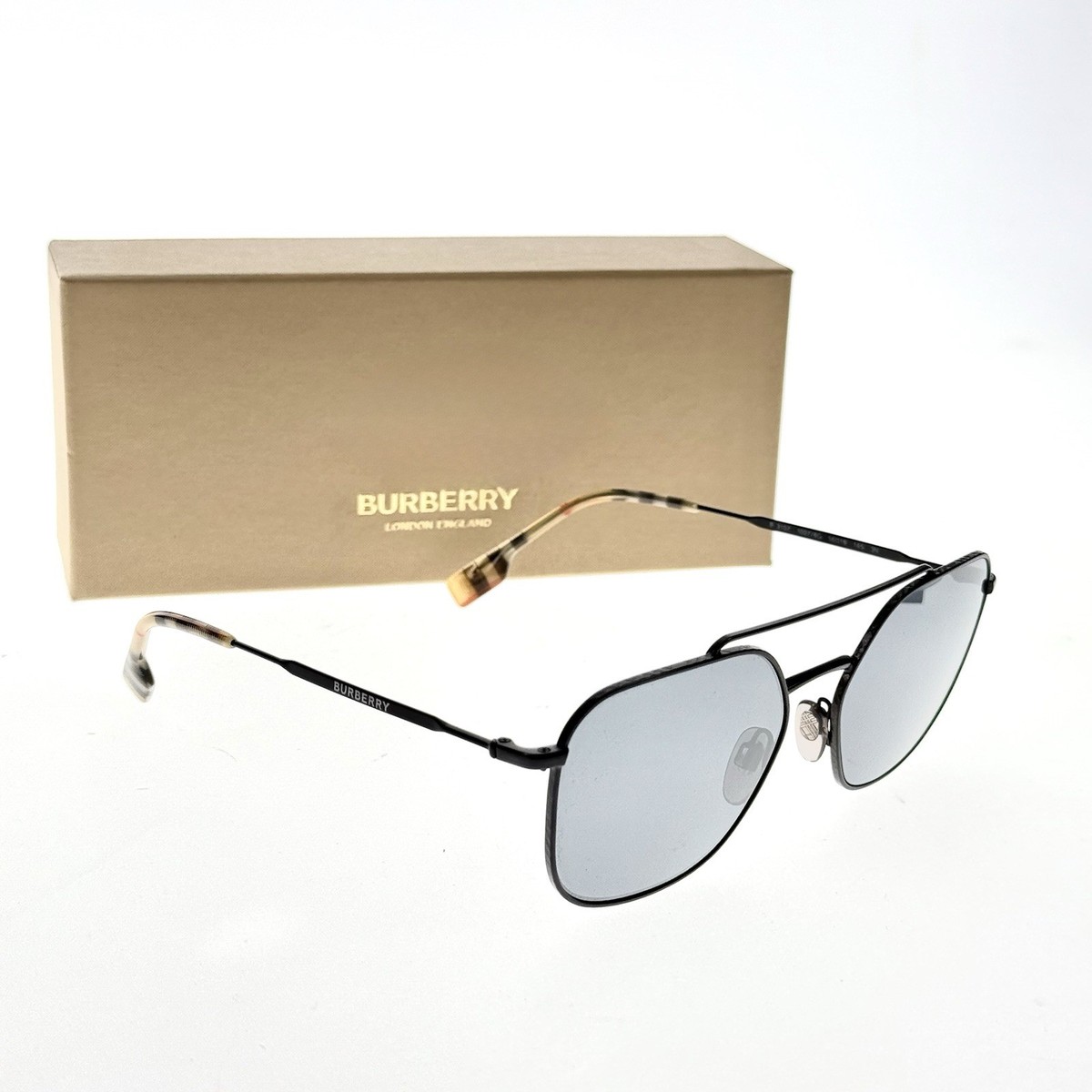 Burberry Black and Grey 56mm Sunglasses Burberry Clare BE 4308 Plastic Womens Square Polarized  main image 4