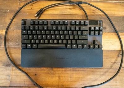 SteelSeries Apex Pro TKL 64734 Wired Mechanical Gaming Keyboard OLED RGB