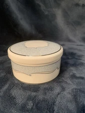 1950s WEDGWOOD Bone China VENICE Round Trinket Dish Jewelry Gift Box w/ Lid VTG