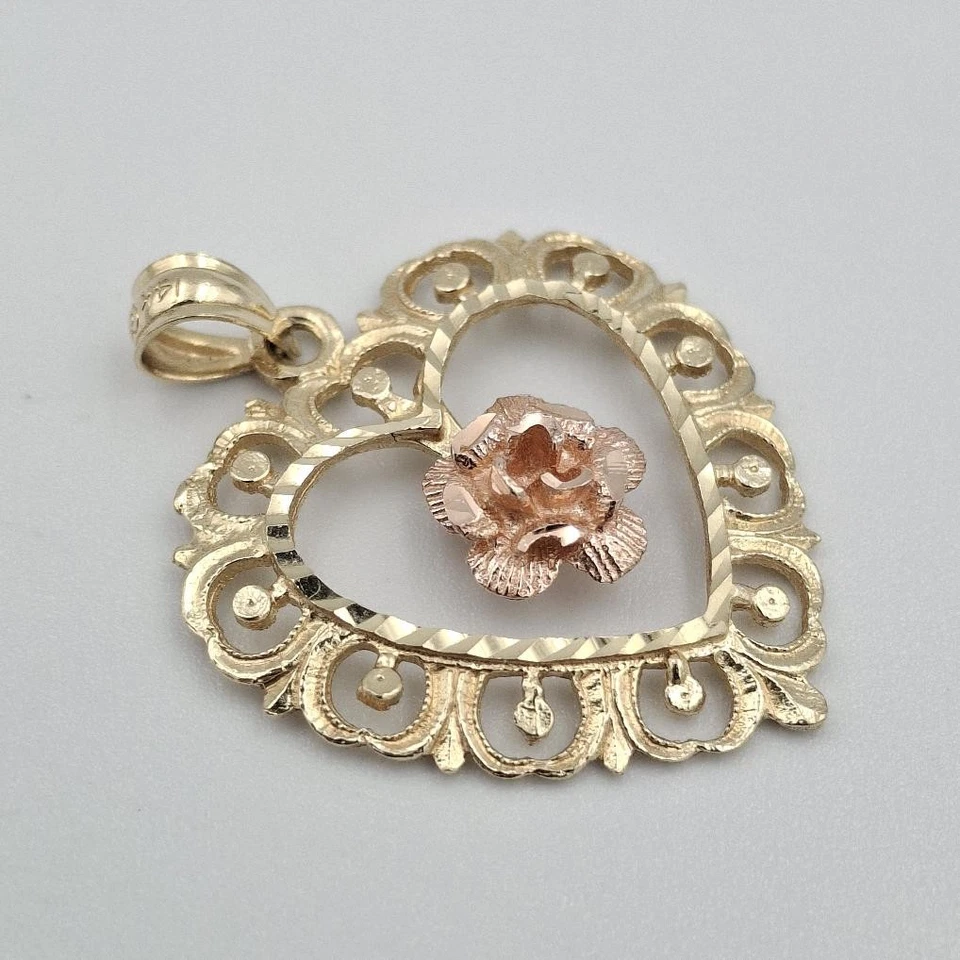 Colgante Corazón Flor Rosa Flotante Corte Diamante Oro Amarillo y Rosa 14K Dos Tonos Foto 2 de 4