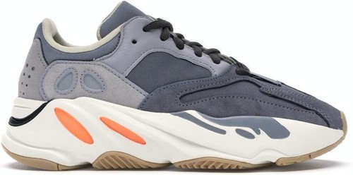 adidas Yeezy Boost 700 Magnet Men's Size 11 New FV9922