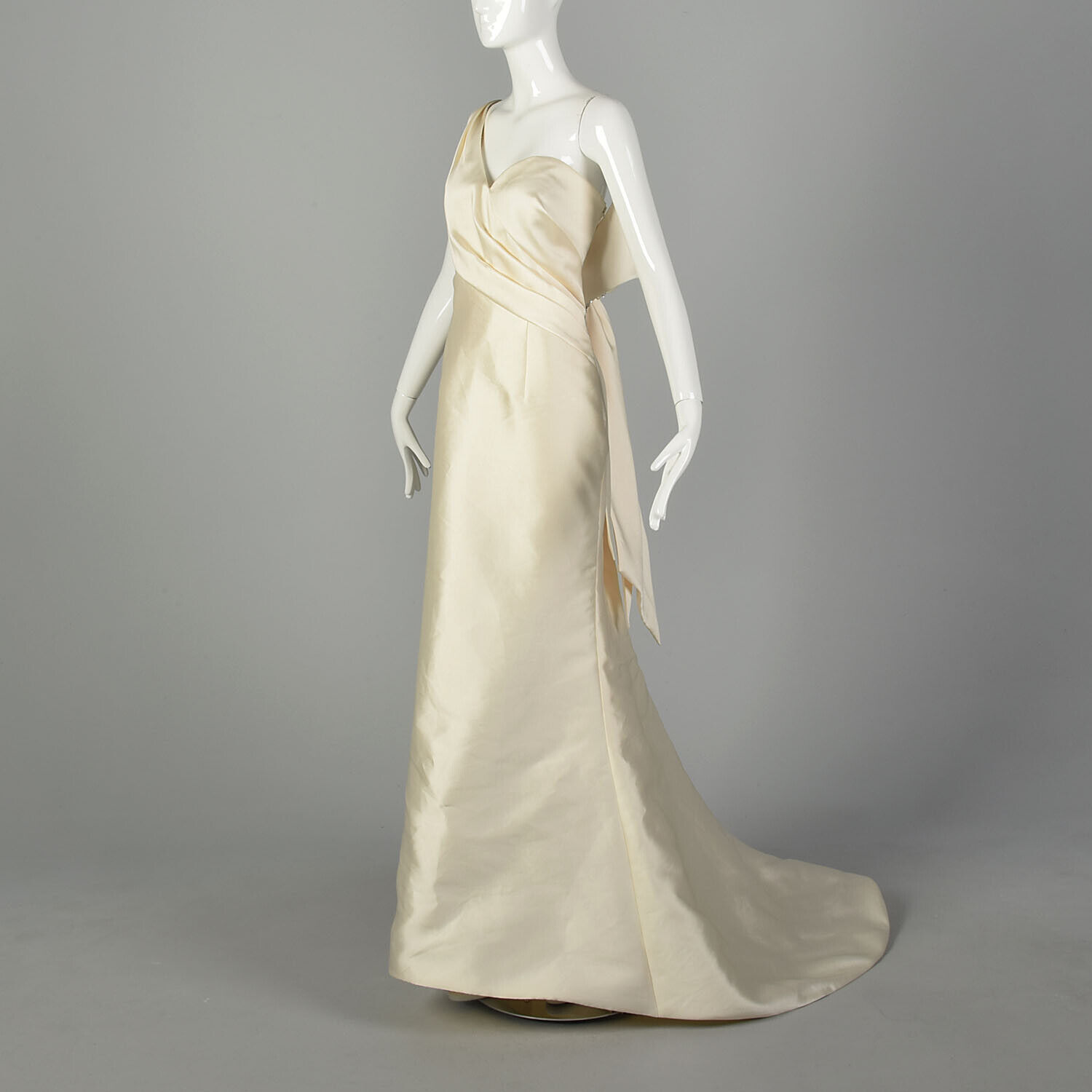 Large Wedding Gown Sleeveless Mermaid Train Minim… - image 3