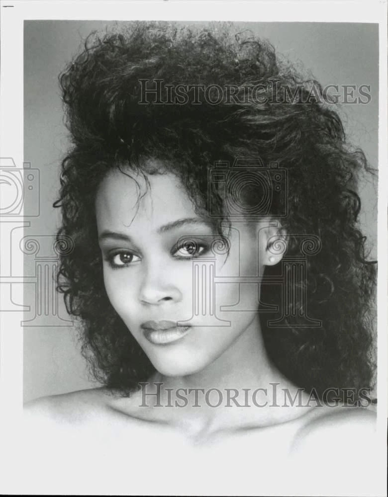 1987年 プレス 写真 女優 Robin Givens ABC の "Head of the Class" - kfx05580 - 画像1/2