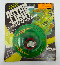 Vintage RARE Duncan Astro Light Spinning Space Ship Toy Green READ Description