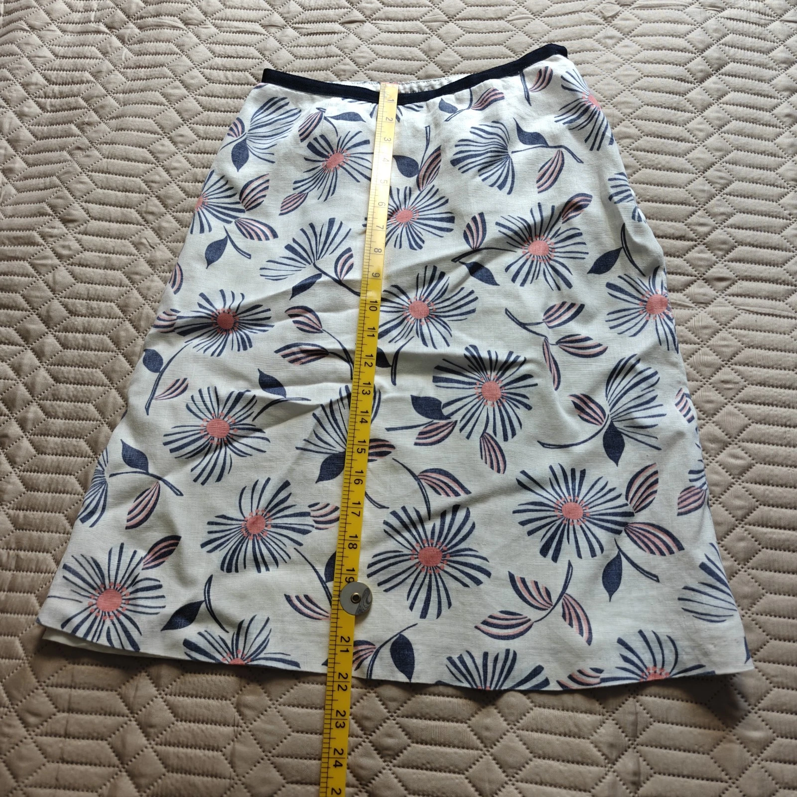 Principles Petite Womens Skirt Size 6 White Floral Linen Knee Length