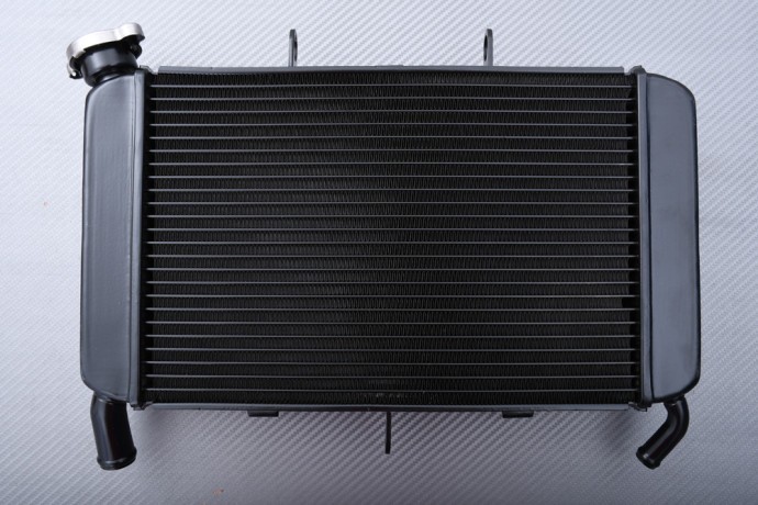 Radiateur eau Yamaha XJ6 pour rouler au frais en ville et en balade routière