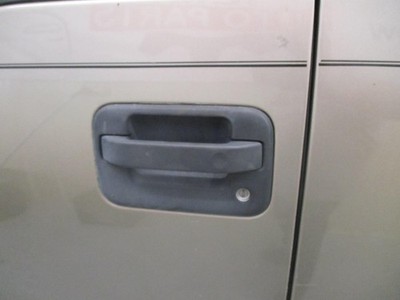 Used Front Left Exterior Door Handle fits: 2006 Ford F150 PICKUP New Style door