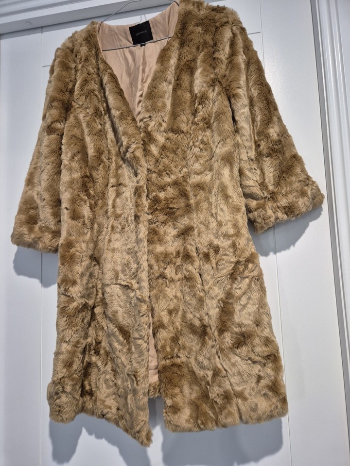 Portmas Large Fux Fur Coat