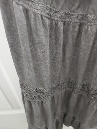 Vestido sin mangas Knox Rose para niñas bordado hasta la rodilla gris talla pequeña - Imagen 7 de 10