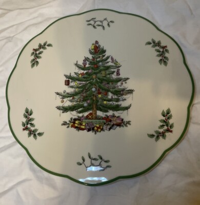 Spode Christmas Tree Round Scalloped Trivet 9'' S3324-A13. Ceramic. Christmas.
