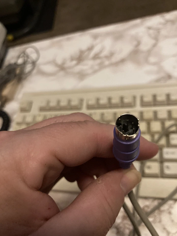 Mitsumi KFKEA4XT Vintage Wired Clicky Keyboard Beige  - Image 4 of 4