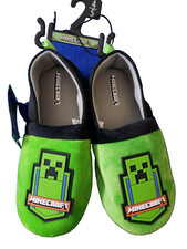 Minecraft Creeper Slippers, Size 4/5 New With Tags, Did not come in box
