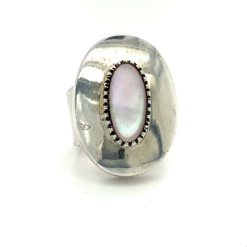 Vtg Sterling Signed Yazzie Navajo Native American Oval Pink MOP Shell  Ring