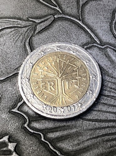 2 EURO Coins FRANCE 2001 RARE Liberté Egalite Fraternite - Picture 2 of 7