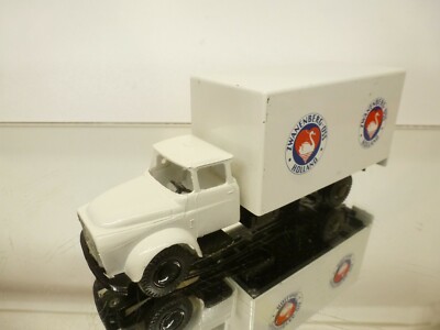 LION CAR 32 DAF TORPEDO - ZWANENBERG OSS - WHITE 1:50 very rare- GOOD COND - V5
