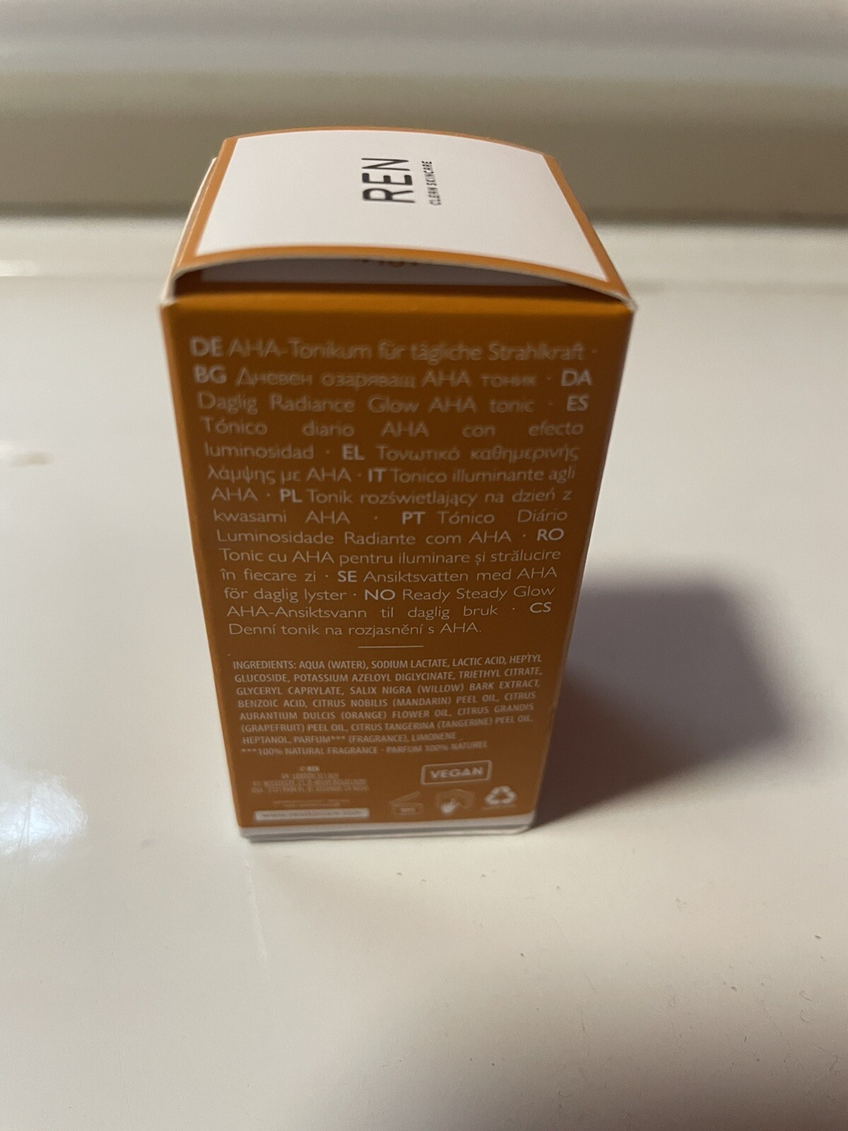 R. E. N. clean skincare Ready Steady Glow .daily AHA Tonic