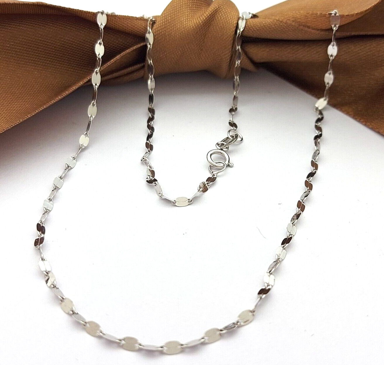 Ladies Italian White Gold 9ct (375, 9K) Necklace Gem