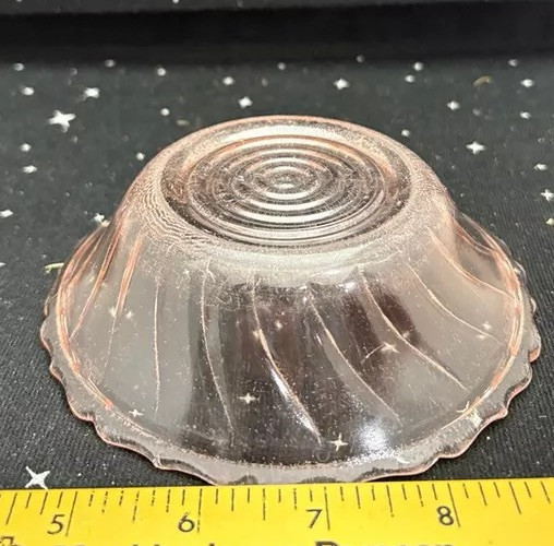 VTG Jeannette Glass Co. Petal Swirl Pink Cereal Bowl 5"Round