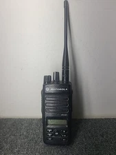 Motorola MOTOTRBO XPR3500 UHF AAH02RDH9JA2AN Two Way Radio