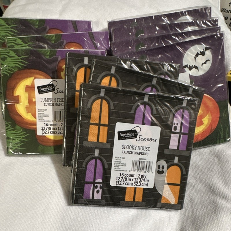 Signature Select Seasons Spooky House & Pumpkin Lunch Napkins 16ct 2-Ply
