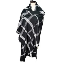 GAP Black & White Plaid Blanket Scarf Fringe Acrylic Soft Warm Fashion 25"x 80"