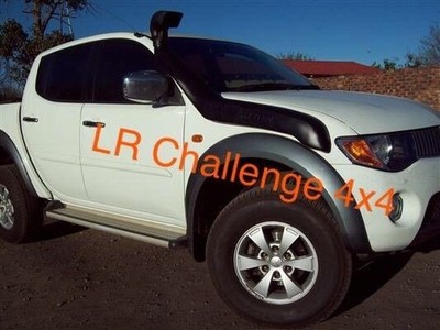 Schnorchelset passend für Mitsubishi L200 2006-2015 inkl. Umzug Trinkflasche