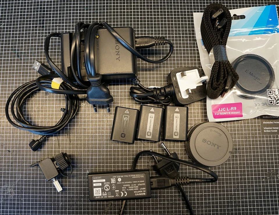 Sony A7R II 42,4MP Spiegellose Systemkamera - (Nur Gehäuse)9800 Auslösungen - Bild 4 von 4