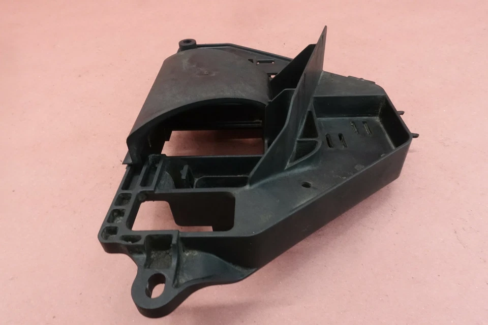 2007-2012 Harley Davidson Electra Glide Limited PLASTIC FUSE HOLDER COVER - Изображение 4 из 4