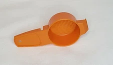 Tupperware Mini Sifter TEA Strainer Sprinkle Powdered Sugar Cocoa Orange NEW!