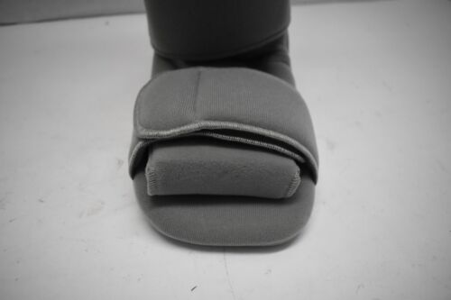 Vive Plantar Fasciitis Small Night Splint Plus Trigger Point Spike Ball Grey - Picture 5 of 9